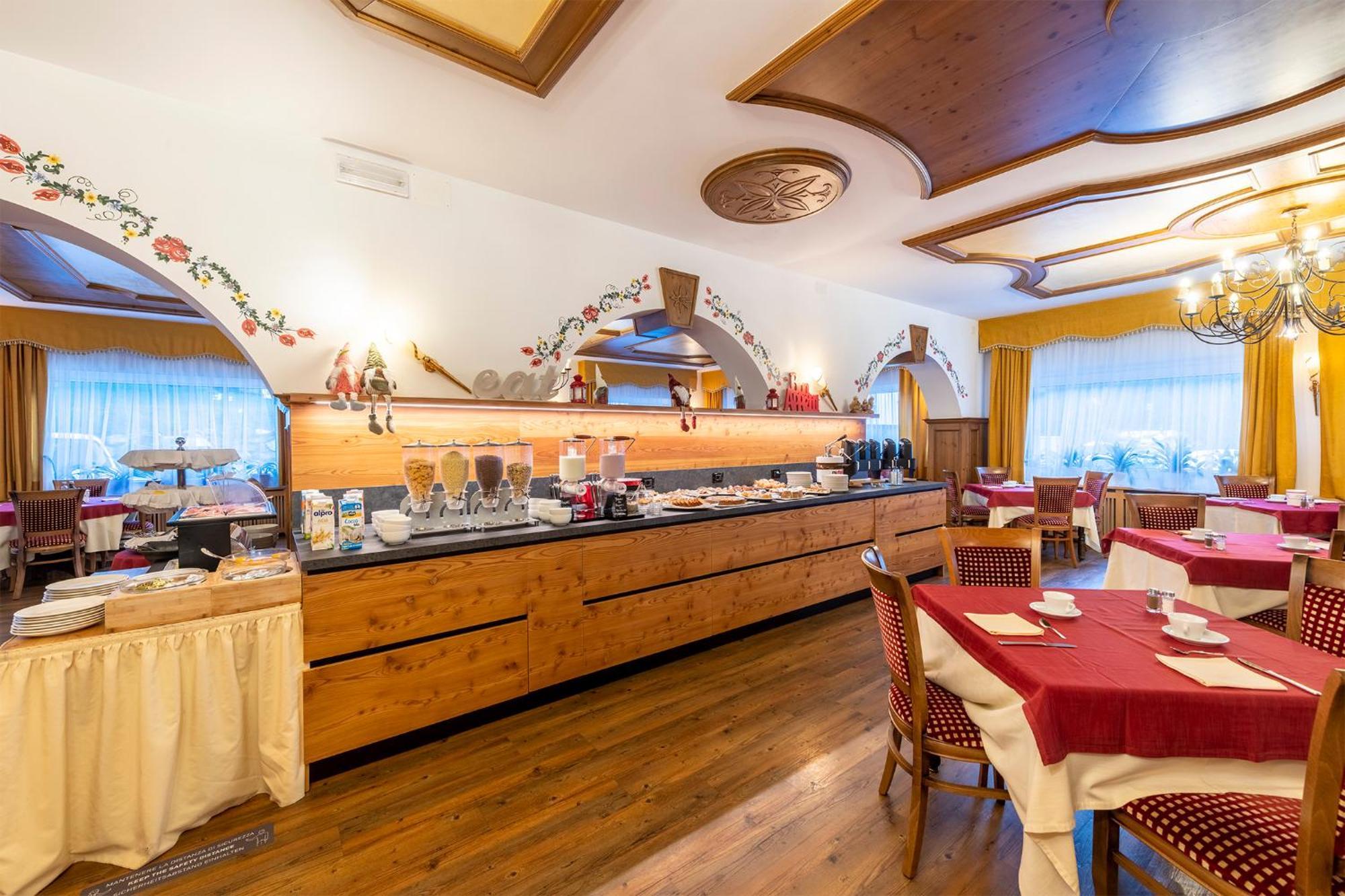 Hotel Alpino Wellness & Spa Peio Fonti Luaran gambar